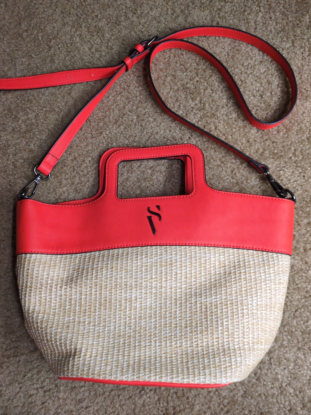 Simply Vera Vera Wang straw crossbody bag orange faux leather trim & top handle